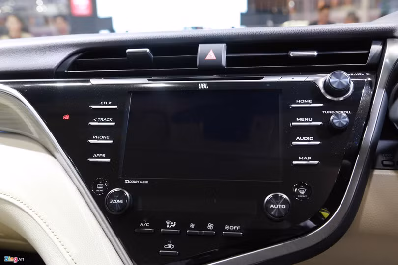 Chi tiết Toyota Camry 2019 sắp ra mắt tại Việt Nam