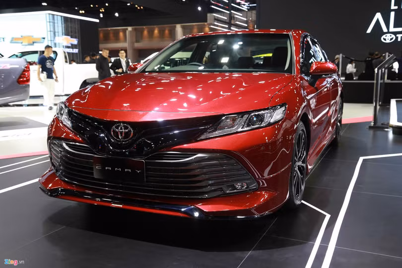 Chi tiết Toyota Camry 2019 sắp ra mắt tại Việt Nam