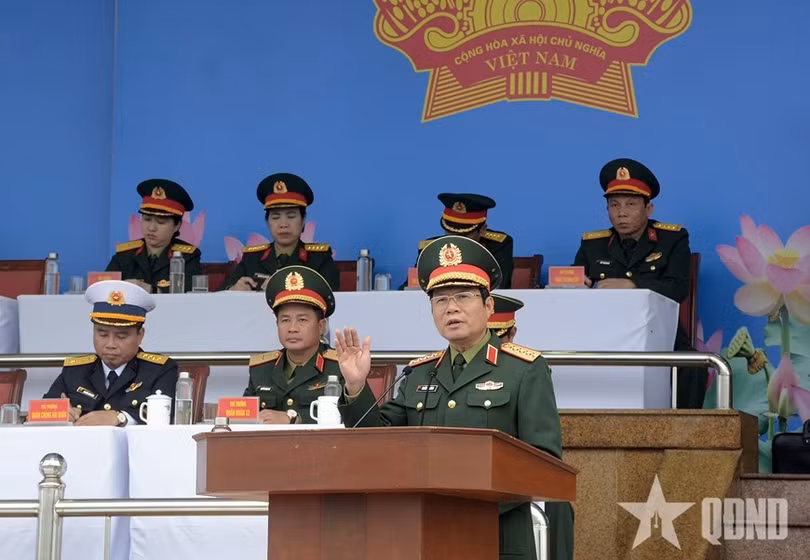 Đại tướng Nguyễn Tân Cương phát biểu tại buổi hợp luyện.