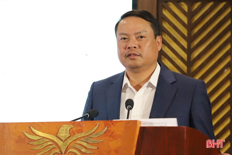 Giám đốc NHNN tỉnh Hà Tĩnh Nguyễn Văn Trung kết luận hội nghị. bqbht_br_55.jpg