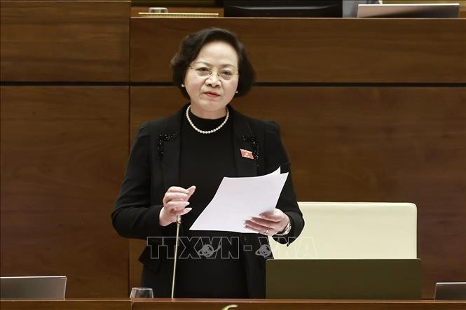 Bộ trưởng Bộ Nội vụ Phạm Thị Thanh Trà phát biểu giải trình, làm rõ một số vấn đề đại biểu Quốc hội nêu. Ảnh: Doãn Tấn/TTXVN Bộ trưởng Bộ Nội vụ Phạm Thị Thanh Trà phát biểu giải trình, làm rõ một số vấn đề đại biểu Quốc hội nêu. Ảnh: Doãn Tấn/TTXVN