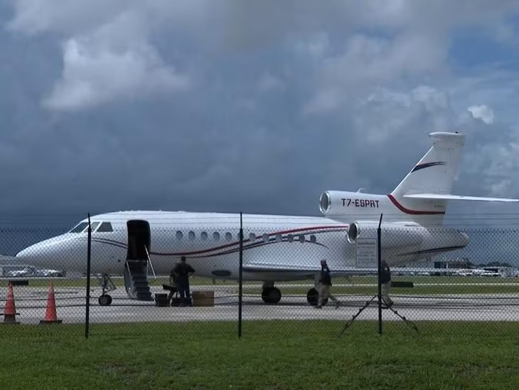 Chuyên cơ của tổng thống Venezuela bị Mỹ tịch thu - Ảnh: SKY NEWS