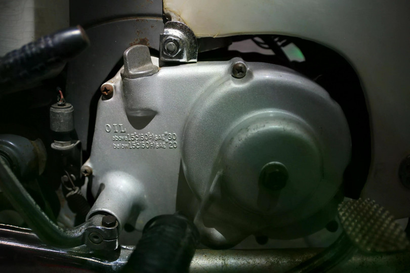 Honda Super Cub đời đầu tương đối hiếm ở thời điểm hiện tại, chỉ được khách Việt tìm kiếm cho mục đích sưu tầm. Một chiếc Super Cub được bảo quản tốt có thể có giá bán cả trăm triệu đồng. Theo Kyodo News, Honda dự kiến khai tử các mẫu xe máy động cơ từ 50 cc trở xuống vào năm sau.