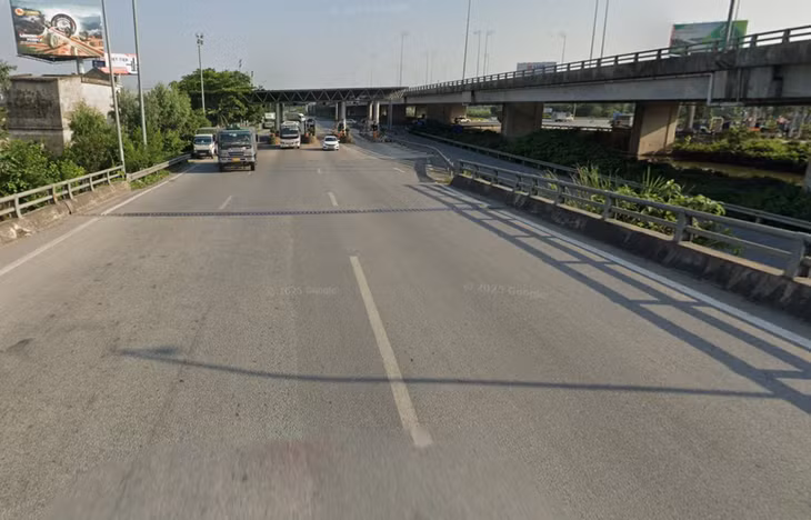 Đoạn đường trong clip hoàn toàn trùng khớp với nút giao Liêm Tuyền - Ảnh: Google Maps