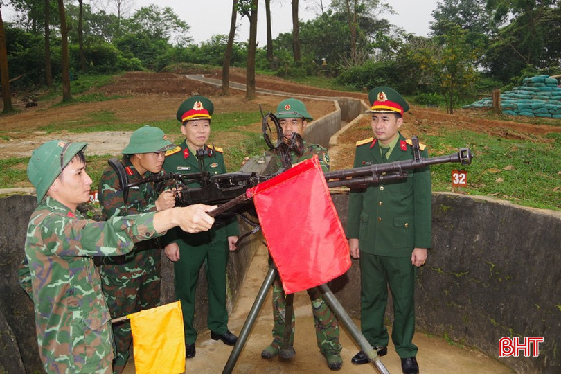 Lực lượng phòng không của Trung đoàn 841 (Bộ CHQS tỉnh) luôn trong trạng thái làm chủ bầu trời. bqbht_br_imgp5432-copy.jpg
