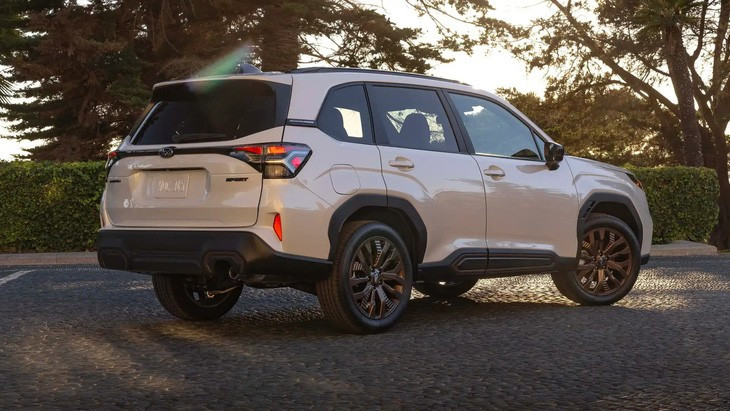 Vóc dáng vuông vắn mới của xe giống Forester (ảnh) hơn là Outback trước đây - Ảnh: Subaru
