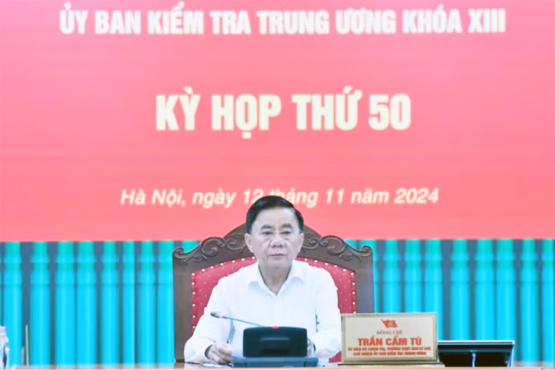 screenshot-2024-11-13-at-17-56-16-de-nghi-xem-xet-thi-hanh-ky-luat-ban-can-su-dang-bo-giao-thong-van-tai-dang-doan-lien-doan-thuong-mai-va-cong-nghiep-viet-nam-va-mot-so-dang-vien.png