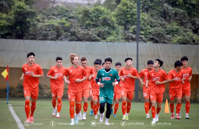 Cầu thủ Việt kiều Viktor Lê hứa hẹn là nhân tố đáng xem ở U22 Việt Nam. (Ảnh: VFF)