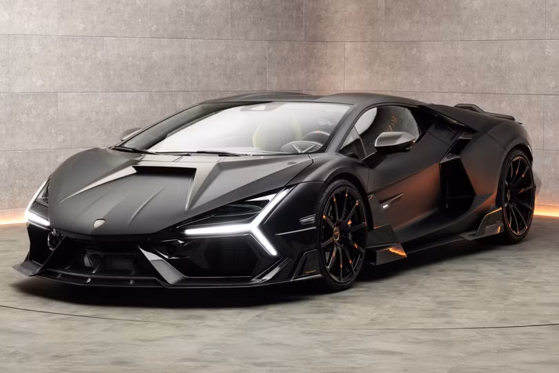 Là siêu xe thay thế cho Aventador, Lamborghini Revuelto đang được nhiều hãng độ ra mắt các gói nâng cấp mới, trong đó có Mansory với dự án đầu tiên mang tên Initiate.