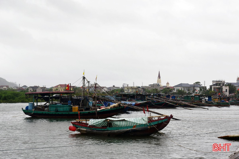 Hầu hết ngư dân ngoại tỉnh đã lên nơi tránh trú an toàn bqbht_br_dsc-0965.jpg