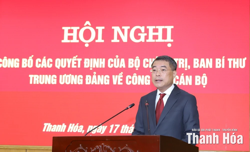Trưởng ban Tổ chức Trung ương Lê Minh Hưng phát biểu chúc mừng và giao nhiệm vụ cho hai đồng chí vừa được điều động, chỉ định giữ chức Phó Bí thư Tỉnh ủy Thanh Hóa. Ảnh: baothanhhoa.vn 205d3101733t11000l1-205d3101730t1105.png