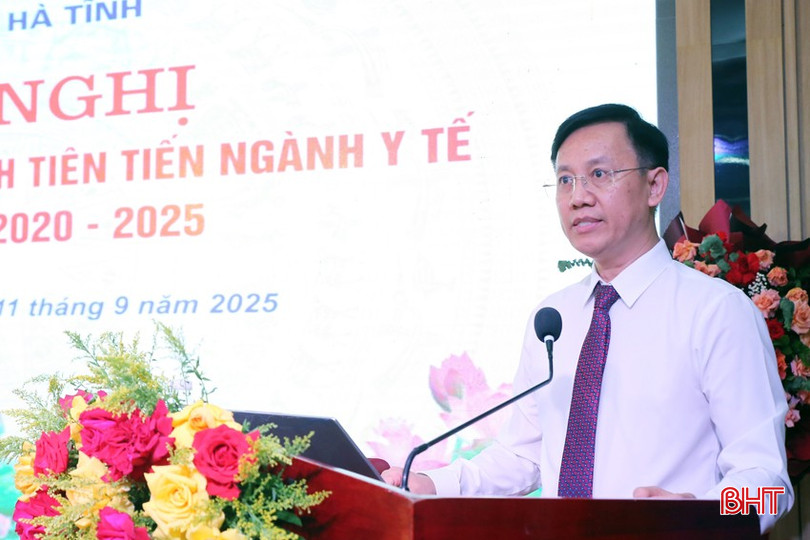 Bác sỹ Bùi Quốc Hùng – Phó Giám đốc Sở Y tế báo cáo tổng kết phong trào thi đua và công tác khen thưởng giai đoạn 2020 – 2025. bqbht_br_anh-2.jpg