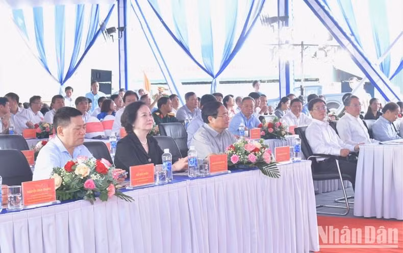 Thủ tướng Phạm Minh Chính và các đại biểu tham dự Lễ phát động. (Ảnh: THANH GIANG)