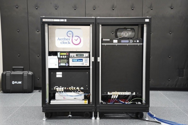 Đồng hồ "chính xác nhất thế giới" của công ty Shimadzu. Ảnh: Kyodo