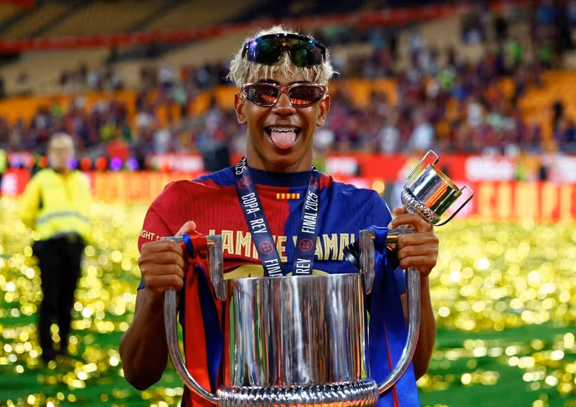 Lamine Yamal đang dần trở thành biểu tượng mới của Barcelona và cơn ác mộng dai dẳng của Real Madrid.