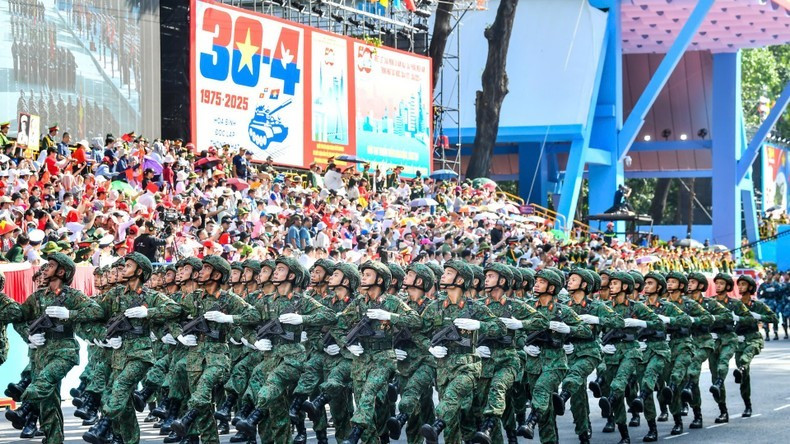 Khối chiến sĩ Tác chiến điện tử. (Ảnh: THÀNH ĐẠT) Khối chiến sĩ Tác chiến điện tử. (Ảnh: THÀNH ĐẠT)