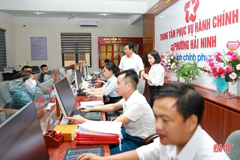 UBND các xã, phường rà soát, bố trí đầy đủ cán bộ, công chức, viên chức và cơ sở vật chất, trang thiết bị đáp ứng yêu cầu vị trí việc làm, phù hợp với quy mô, số lượng nhiệm vụ, hồ sơ TTHC. bqbht_br_image-7978.jpg