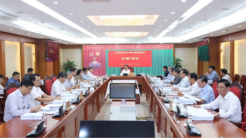 screenshot-2024-10-29-at-18-50-32-de-nghi-cap-co-tham-quyen-xem-xet-thi-hanh-ky-luat-mot-so-ban-thuong-vu-tinh-uy-va-dang-vien.png