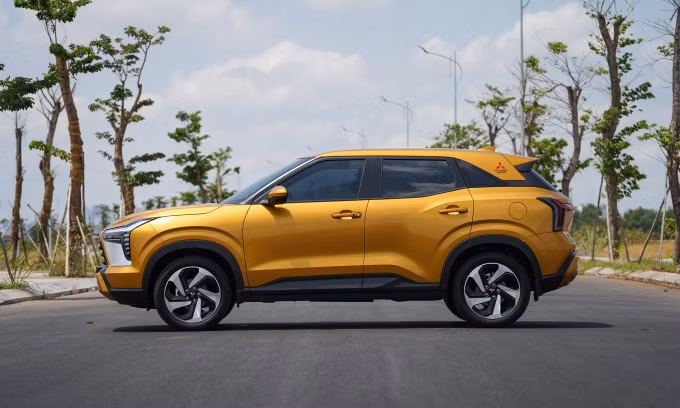 Phiên bản Xforce Premium lăn bánh tại TP HCM. Ảnh: Phạm Trung