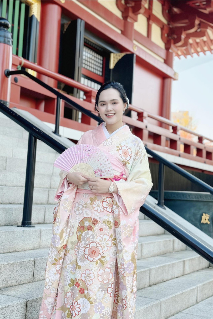 Duy Mạnh - Quỳnh Anh có cuộc sống hôn nhân viên mãn bên hai nhóc tỳ đáng yêu. Duy Mạnh - Quỳnh Anh có cuộc sống hôn nhân viên mãn bên hai nhóc tỳ đáng yêu.