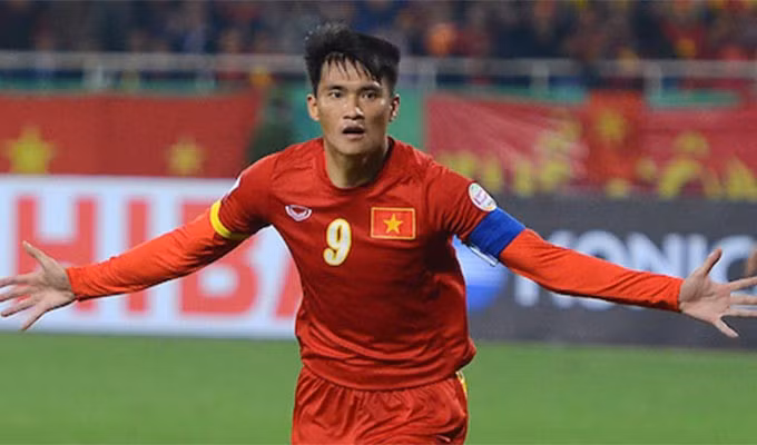 Công Vinh đang là người ra sân và ghi bàn nhiều nhất cho ĐT Việt Nam.