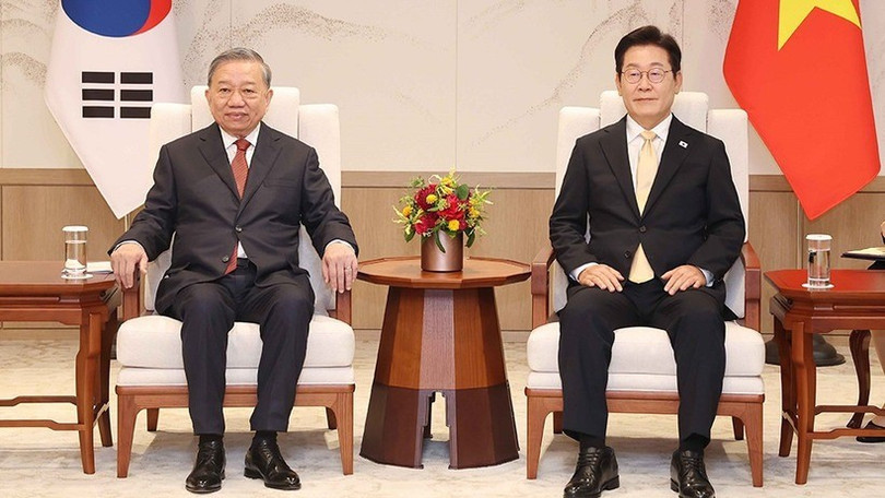 Tổng Bí thư Tô Lâm hội đàm hẹp với Tổng thống Hàn Quốc Lee Jae Myung. (Ảnh: TTXVN). vna-potal-tong-bi-thu-to-lam-hoi.jpg