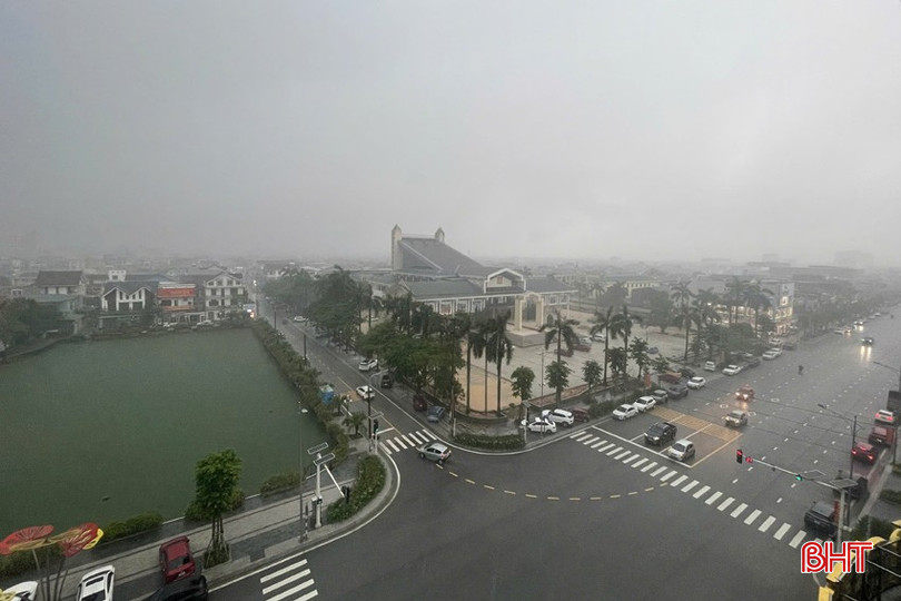 Khu vực TP Hà Tĩnh cũng có mưa vừa đến mưa to vào cuối chiều 12/6/2025. bqbht_br_506665057-1259186552263365-7532342705123655465-n.jpg