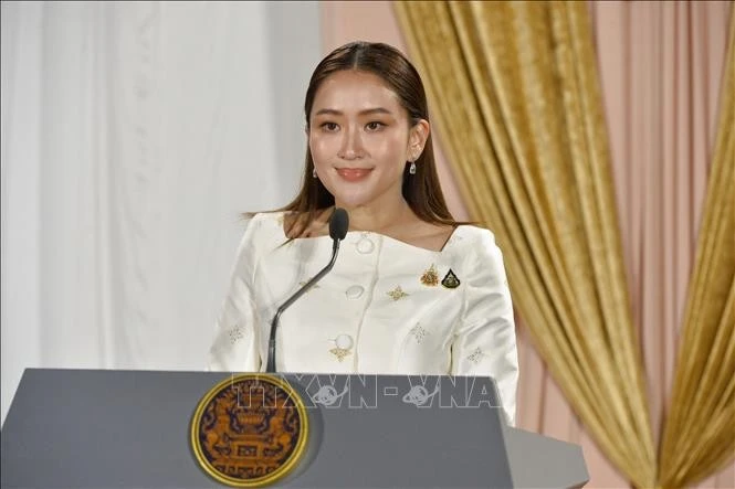Tân Thủ tướng Paetongtarn Shinawatra cam kết thực hiện nhiệm vụ của mình với sự cống hiến hết mình và chính trực vì lợi ích của đất nước và nhân dân, tuân thủ quy định của Hoàng gia và Hiến pháp. Ảnh: THX/TTXVN