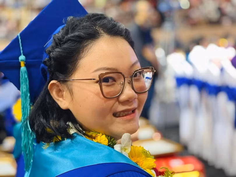 Vũ Nguyễn Anh Thư - cô gái có điểm tốt nghiệp cao nhất trong lịch sử Trường Đại học Luật TPHCM (Ảnh: Hoài Nam).