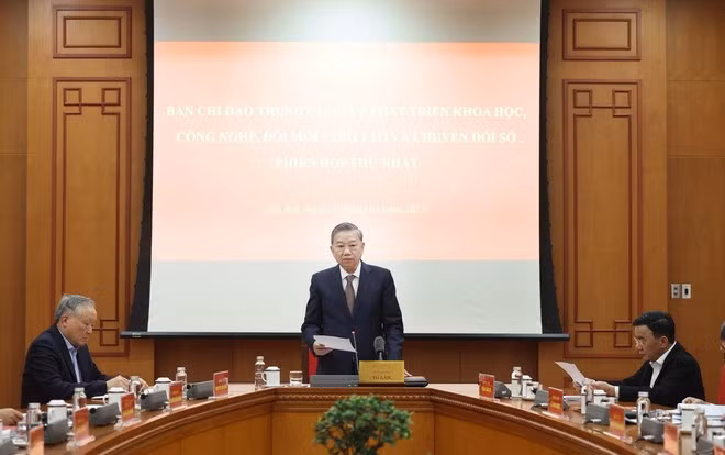 Tổng Bí thư chủ trì phiên họp thứ nhất Ban Chỉ đạo Trung ương về phát triển khoa học, công nghệ, đổi mới sáng tạo và chuyển đổi số chiều 20/1/2025. (Ảnh: Thống Nhất/TTXVN)