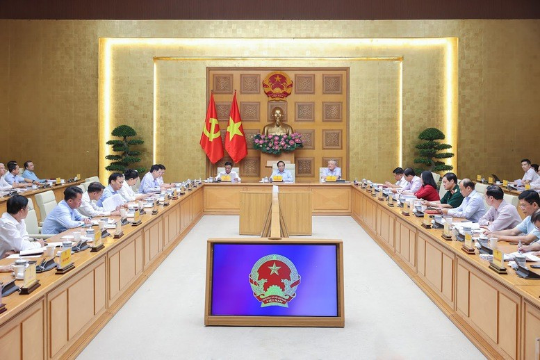 Thủ tướng Chính phủ Phạm Minh Chính chủ trì cuộc họp của Ban Thường vụ Đảng ủy Chính phủ tiếp tục cho ý kiến, hoàn thiện dự thảo các Nghị quyết mới của Bộ Chính trị về công tác chăm sóc sức khỏe nhân dân và phát triển giáo dục - đào tạo - Ảnh: VGP/Nhật Bắc Thủ tướng Chính phủ Phạm Minh Chính chủ trì cuộc họp của Ban Thường vụ Đảng ủy Chính phủ tiếp tục cho ý kiến, hoàn thiện dự thảo các Nghị quyết mới của Bộ Chính trị về công tác chăm sóc sức khỏe nhân dân và phát triển giáo dục - đào tạo - Ảnh: VGP/Nhật Bắc