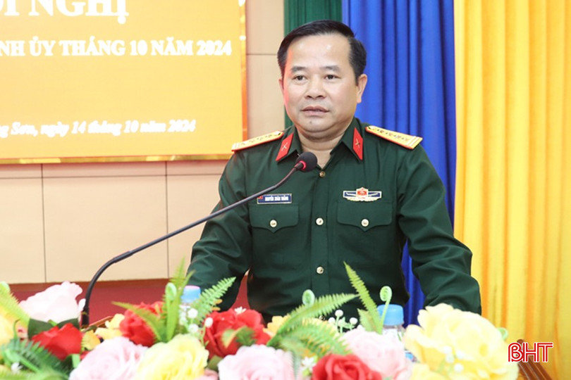 Đại tá Nguyễn Xuân Thắng - Chỉ huy trưởng Bộ CHQS tỉnh thông tin tại hội nghị. img-5074-3909.jpg