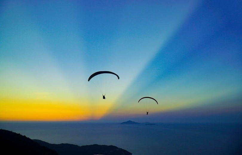 Lần đầu tiên trong dịp Tết Nguyên đán, du khách được trải nghiệm Lễ hội Khinh khí cầu, chiêm ngưỡng màn trình diễn dù lượn bên biển và rừng, ngay tại thiên đường xanh Cần Giờ (Ảnh minh họa)