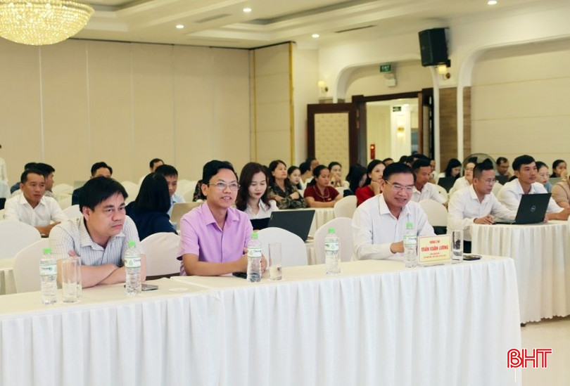 Delegados participando do treinamento. bqbht_br_image.jpg