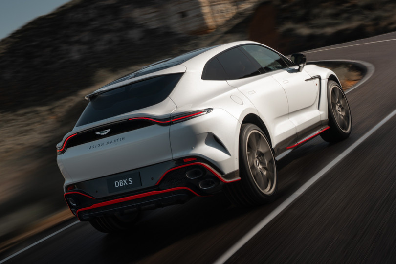 Hiện tại, Aston Martin DBX S đã chính thức nhận đặt hàng và dự kiến sẽ được giao vào quý IV/2025, tuy nhiên mức giá vẫn chưa được công bố. Tại Mỹ, phiên bản Aston Martin DBX707 đang có mức giá khởi điểm từ 256.000 USD.