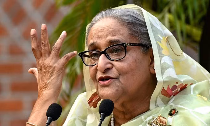 Bà Sheikh Hasina phát biểu tại Dhaka hôm 8/1. Ảnh: AFP