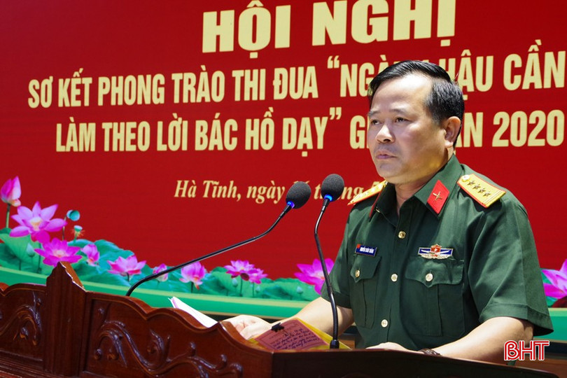 Đại tá Nguyễn Xuân Thắng - Chỉ huy trưởng Bộ CHQS tỉnh phát biểu tại hội nghị. bqbht_br_anh-4.jpg
