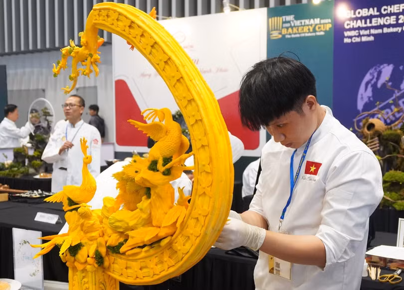 Một thí sinh tạo hình khá bắt mắt cho phần thi của mình.