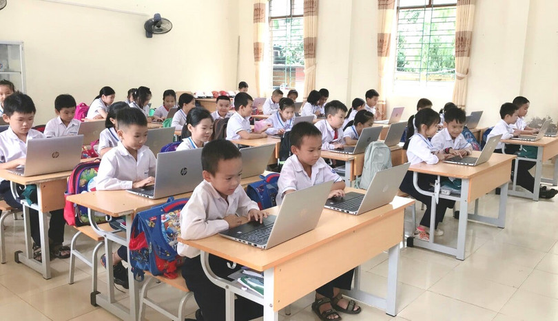 Hàng chục ngàn bộ máy tính mới được Quỹ Thiện Tâm trao tặng cho các em học sinh vùng sâu, vùng xa để ươm mầm tri thức và trao cơ hội tiếp cận công nghệ thông tin trong thời đại số anh-4.jpg