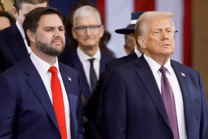 Tổng thống Donald Trump và cấp phó JD Vance sau lễ tuyên thệ nhậm chức ngày 20/1. Ảnh: AFP