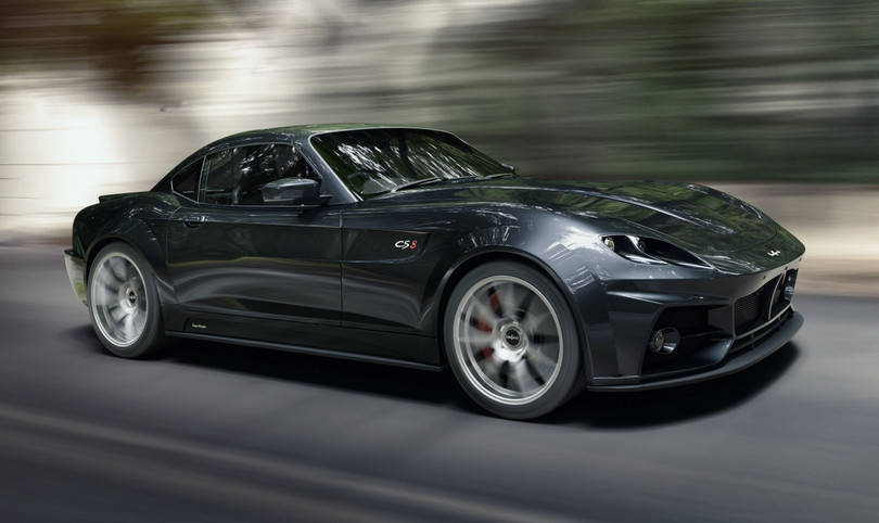 Khách hàng có thể lựa chọn động cơ V8 hút khí tự nhiên 6.4L mạnh 475 mã lực/640 Nm. Khi đó, xe có khả năng tăng tốc 0-100 km/h trong 4,1 giây, tốc độ tối đa 280 km/h.