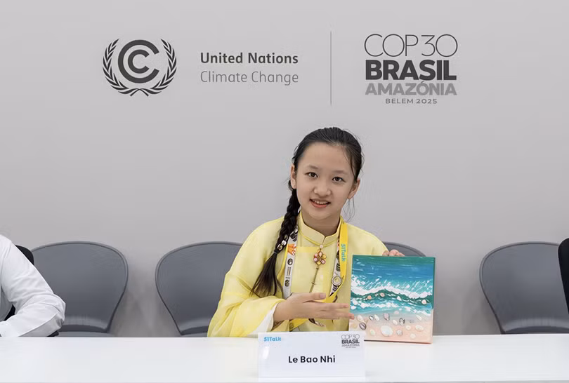 Em Lê Bảo Nhi (11 tuổi, TP Hồ Chí Minh) trở thành thiếu nhi Việt Nam đầu tiên phát biểu tại COP30. Ảnh BTC
