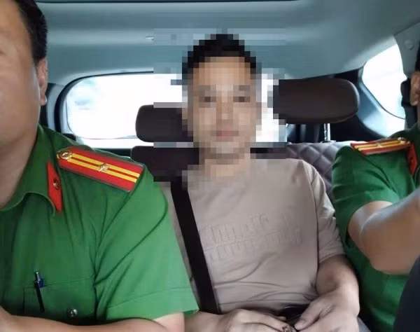 Đối tượng X tại thời điểm bị bắt giữ.