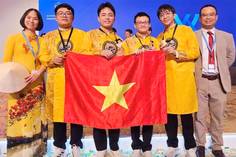 4-4-hoc-sinh-viet-nam-gianh-huy-chuong-vang-olympic-hoa-hoc-quoc-te-2025-bao-giao-duc-va-thoi-dai-online-07-14-2025-08-21-am.png