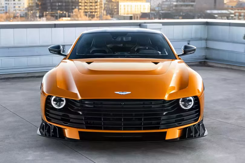 Mới đây, chiếc Aston Martin Valiant duy nhất tại Canada vừa được bàn giao cho một khách hàng thông qua đại lý siêu xe Grand Touring Automobiles với mức giá không được tiết lộ.