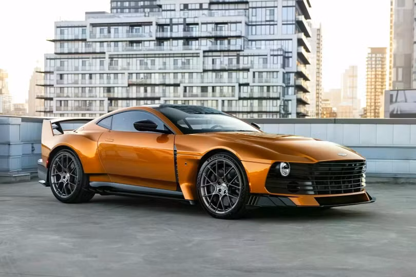 Tại sự kiện Goodwood Festival of Speed 2024, Aston Martin đã chính thức trình làng mẫu xe bespoke giới hạn mang tên Valiant – phiên bản hiệu năng cao được phát triển dựa trên nền tảng của siêu xe Valour.