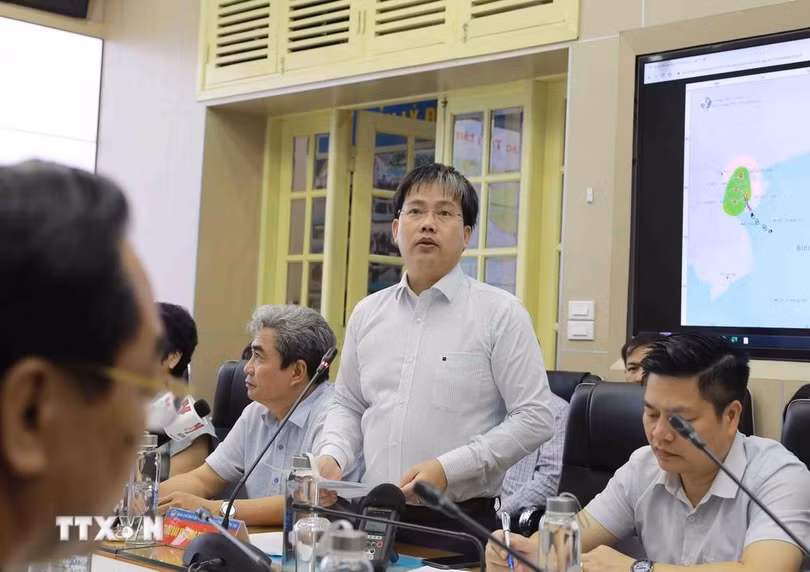 Giám đốc trung tâm Dự báo Khí tượng Thủy văn Quốc gia Mai Văn Khiêm. (Ảnh: Vũ Sinh/TTXVN)