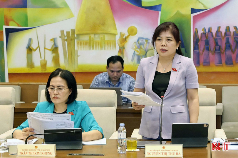 Đại biểu Nguyễn Thị Thu Hà (Đoàn ĐBQH tỉnh Quảng Ninh) phát biểu thảo luận. bqbht_br_sang22anh3nguyenthithuha.jpg