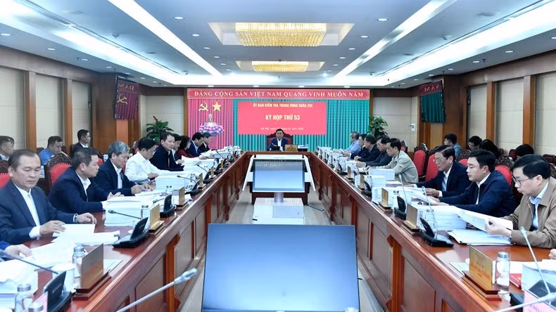 Ủy ban Kiểm tra Trung ương đề nghị cấp có thẩm quyền xem xét, thi hành kỷ luật một số đảng viên. (Ảnh: Đăng Khoa)