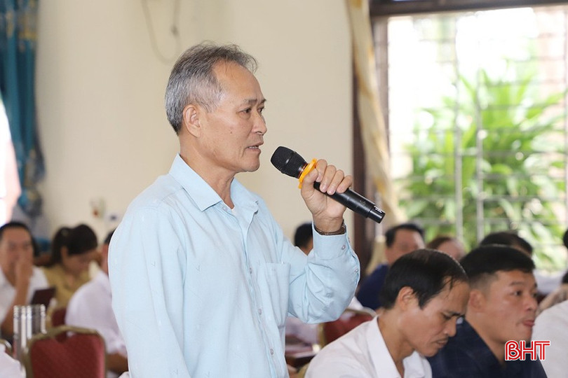 Cử tri Ngô Vi Tiến (xã Quang Vĩnh) để xuất xây mới cầu Đò Hào (xã Quang Vĩnh) do cầu hiện nay nhỏ, xuống cấp, người dân khó khăn trong sản xuất. bqbht_br_5.jpg